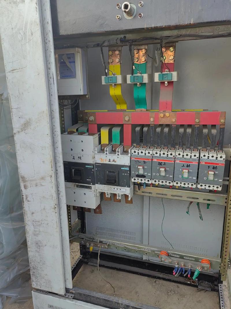 無功補(bǔ)償,對焊機(jī),補(bǔ)鋅機(jī),開關(guān)柜現(xiàn)貨出售價格低1836409